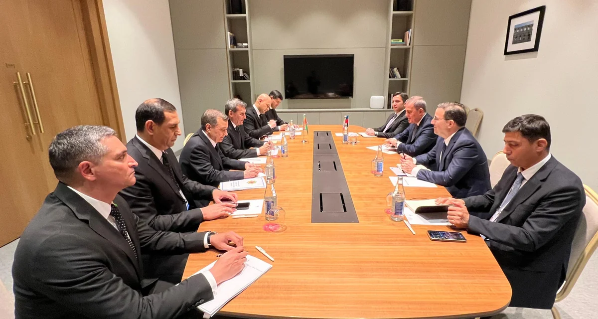 Foreign ministers of Azerbaijan, Turkmenistan mull increasing mutual trade volume