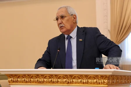 AMEA Rəyasət Heyətinin genişləndirilmiş iclası keçirilib