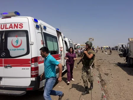 Türkiyədə terror aktı nəticəsində biri uşaq olmaqla 7 nəfər ölüb, 21 nəfər yaralanıb - YENİLƏNİB-3 - VİDEO
