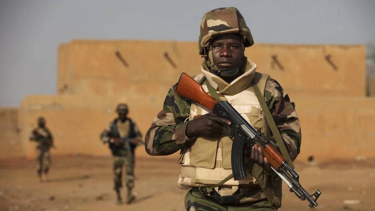 Nigerdə silahlıların hücumu zamanı bir neçə hərbçi həlak olub