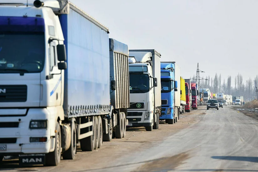 MM iriqabaritli və ağırçəkili nəqliyyat vasitələrinə icazənin “bir pəncərə”dən verilməsini I oxunuşda təsdiqləyib