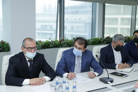 Sahil Babayev məşqçilərlə görüşüb