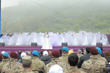 Şuşada “Xarıbülbül” Beynəlxalq Musiqi Festivalının qala-konserti olub