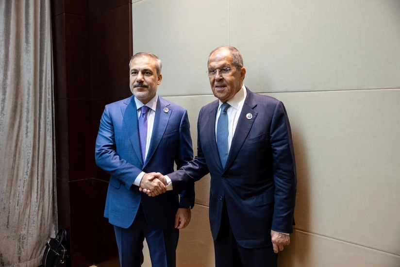 Hakan Fidan Lavrovla Rusiya və Ukrayna arasında aparılan danışıqları müzakirə edib