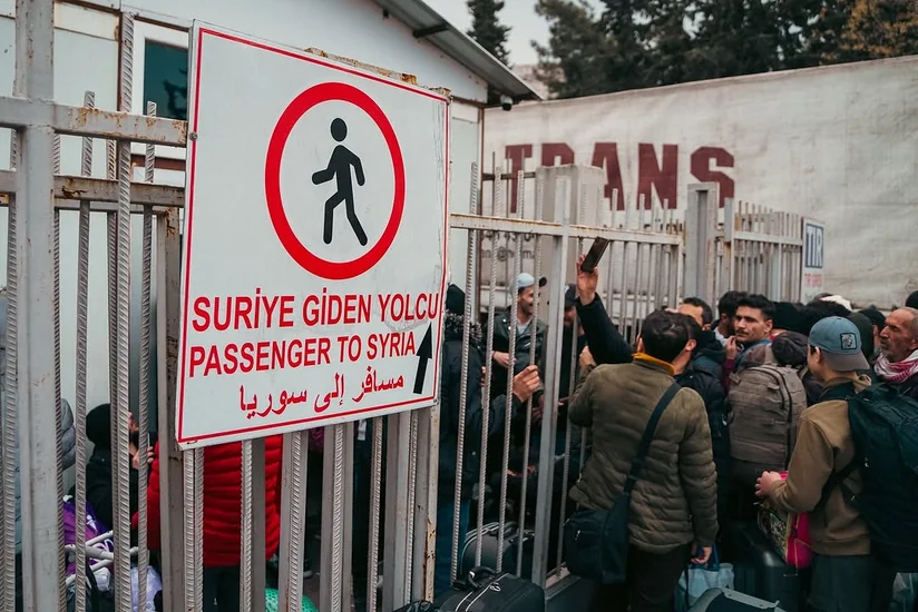 “Haber Global”: Türkiyə-Suriya sərhədində qələbəlik yaşanır