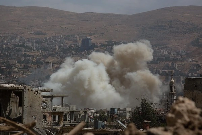 ​Dəməşqdə içərisində hərbçilərin olduğu avtobus partladılıb