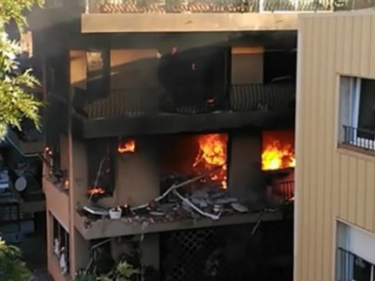 Barselonada yaşayış binasında partlayış baş verib: 3 ölü, 15 yaralı