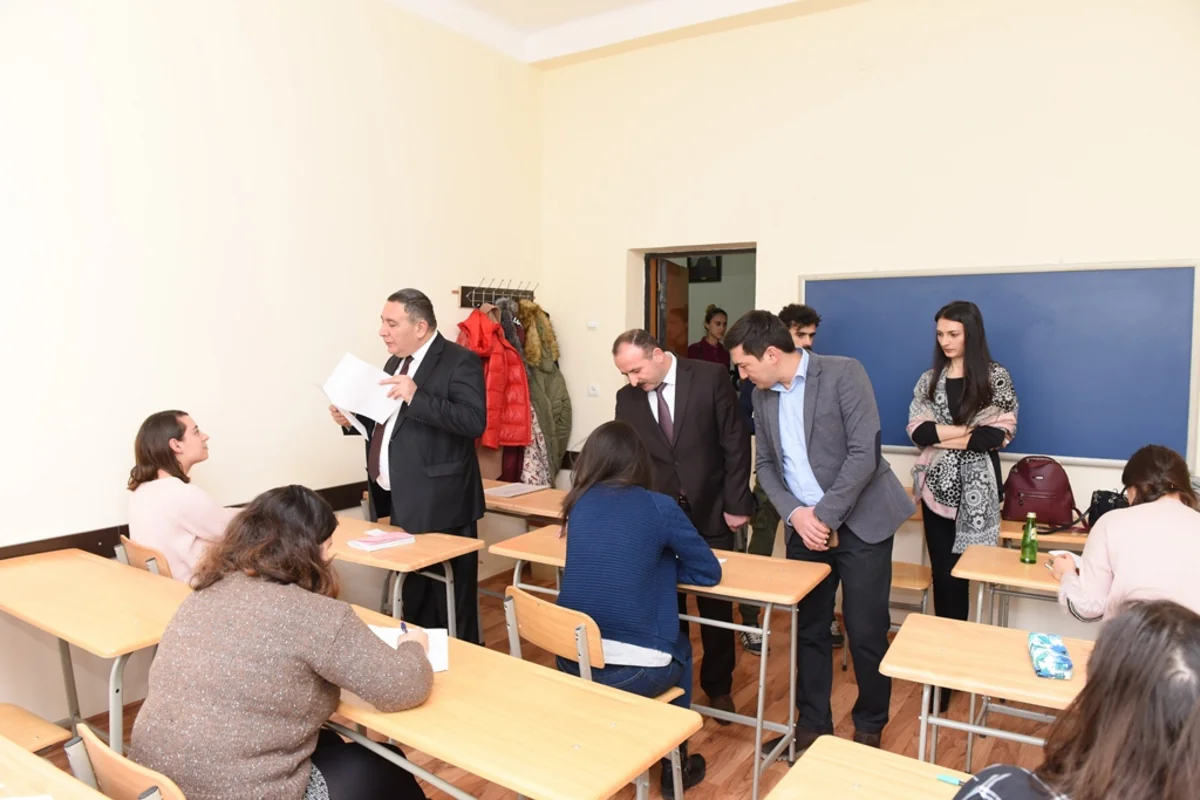Media nümayəndələri ADU-da payız imtahan sessiyasının gedişini izləyiblər