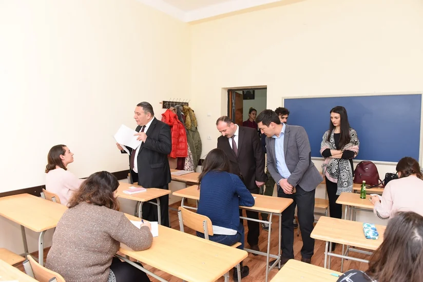Media nümayəndələri ADU-da payız imtahan sessiyasının gedişini izləyiblər