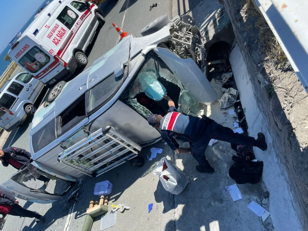 Türkiyədə Gürcüstan vətəndaşlarının olduğu mirkoavtobus qəzaya düşüb, ölən və yaralananlar var