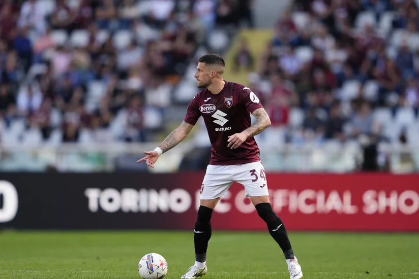 A Seriyası təmsilçisi Fiorentinanın futbolçusunu transfer edib
