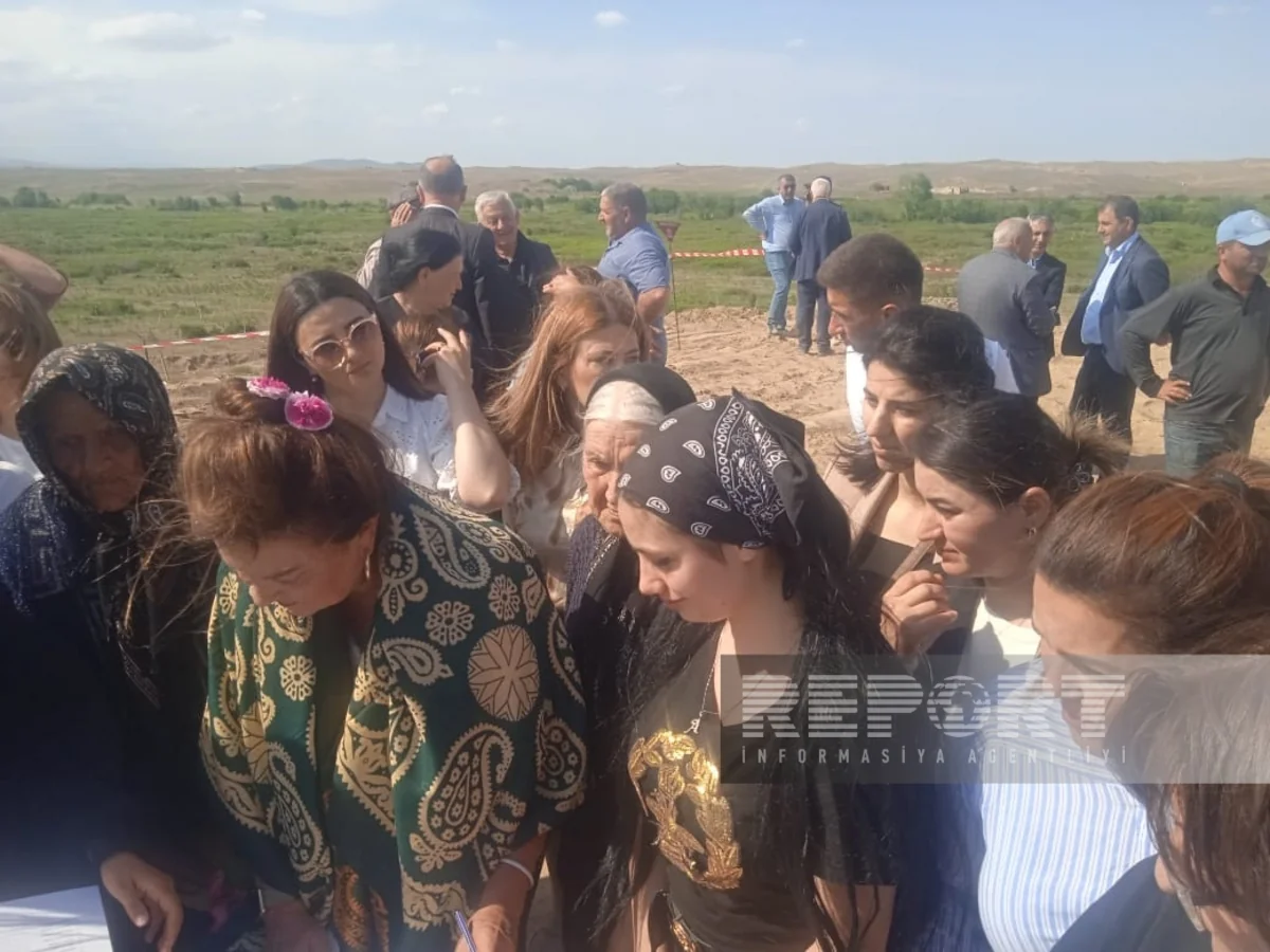 Azərbaycan qadınları dünya analarına müraciət edib