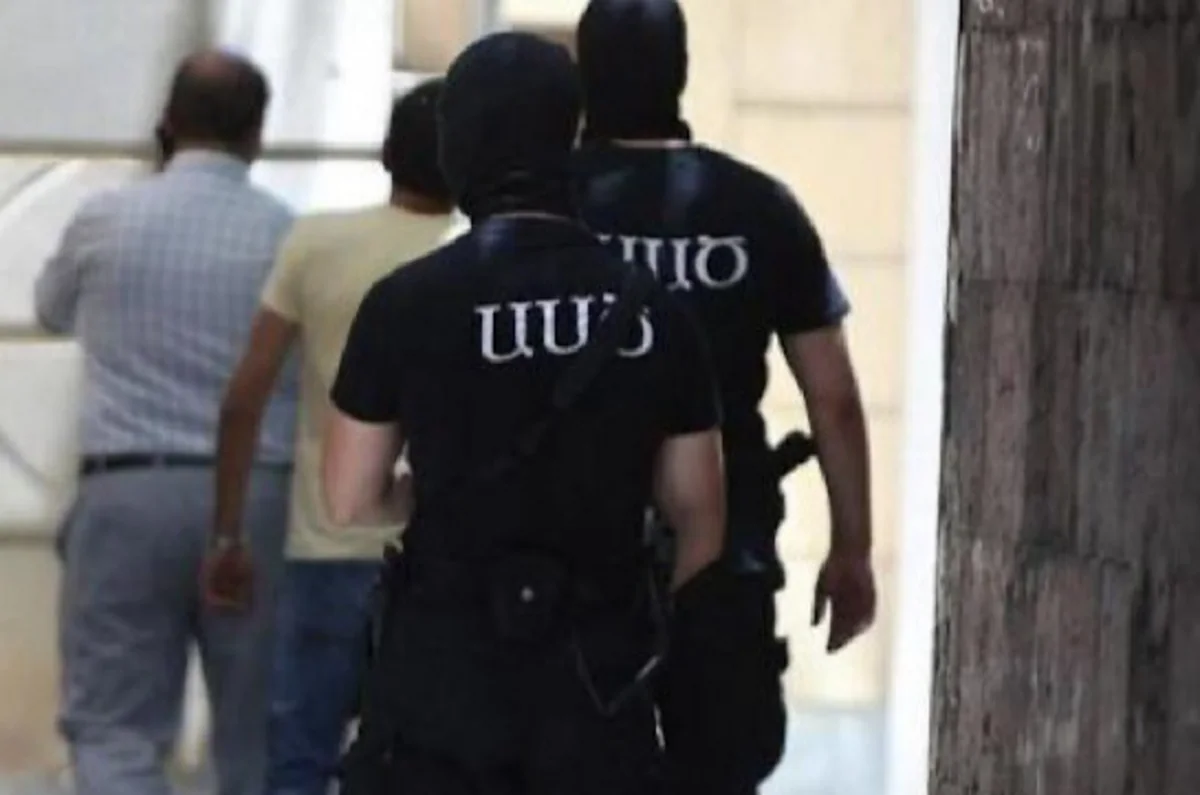 Ermənistanda generalın gömrükdə işləyən oğlu həbs olunub