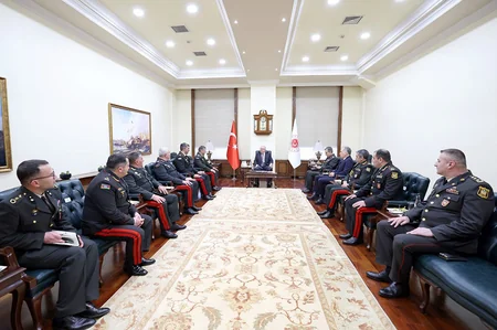 Azərbaycan Ordusunun bir qrup yüksək rütbəli hərbçisinin Türkiyədə səfəri davam edir