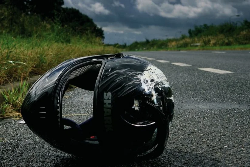 В Баку сбивший ребенка мотоциклист сбежал с места ДТП