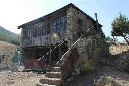 İşğalçı ordunun və zəbt edilmiş ərazilərdə məcburi yerləşdirilən erməni əhalisinin vəziyyətini ən yaxşı elə Ermənistan mətbuatı əks etdirir - MƏQALƏ