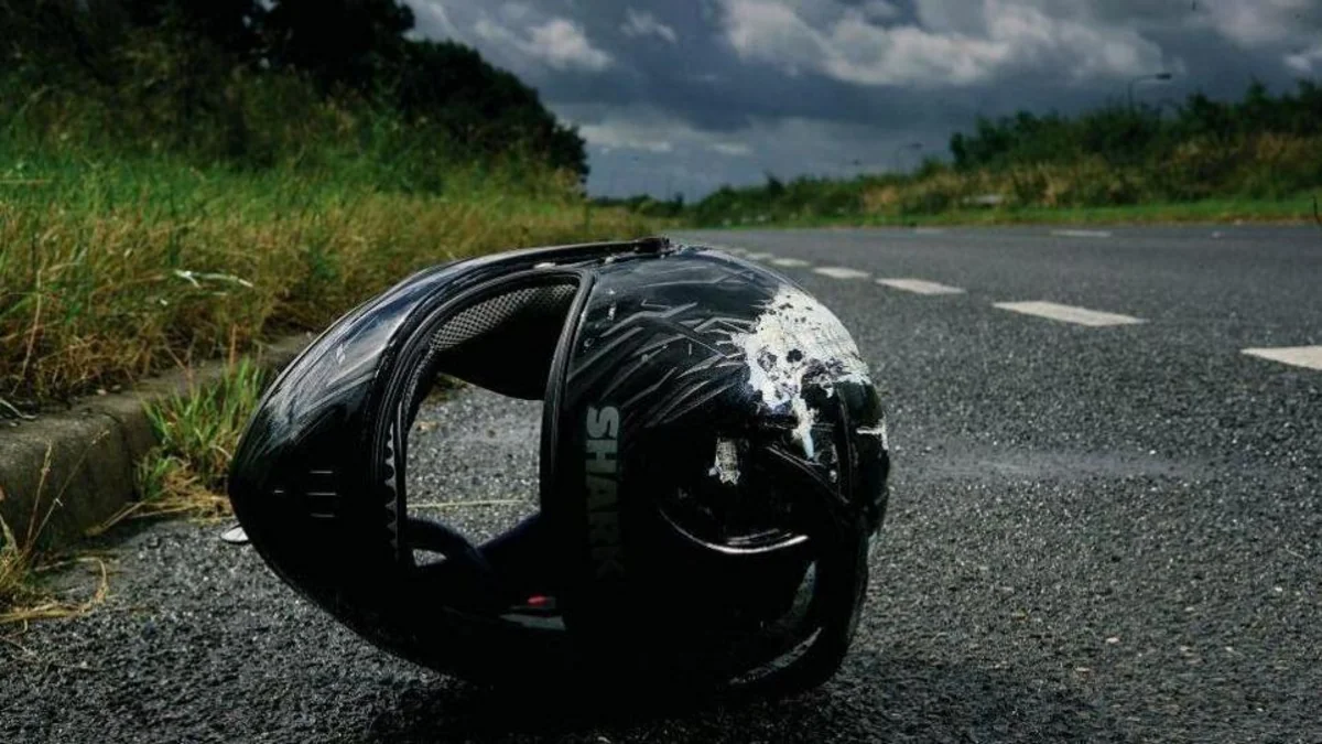 Nərimanovda motosiklet avtomobillə toqquşub