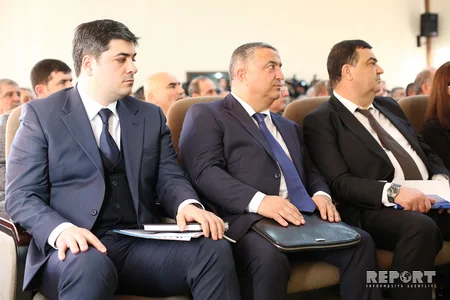 ​Kəmaləddin Heydərov sahibkarlarla görüşüb - FOTO