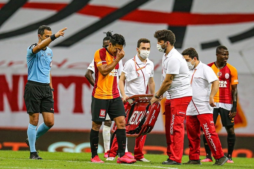 Qalatasaray Başakşehirlə matça 7 itki ilə çıxacaq