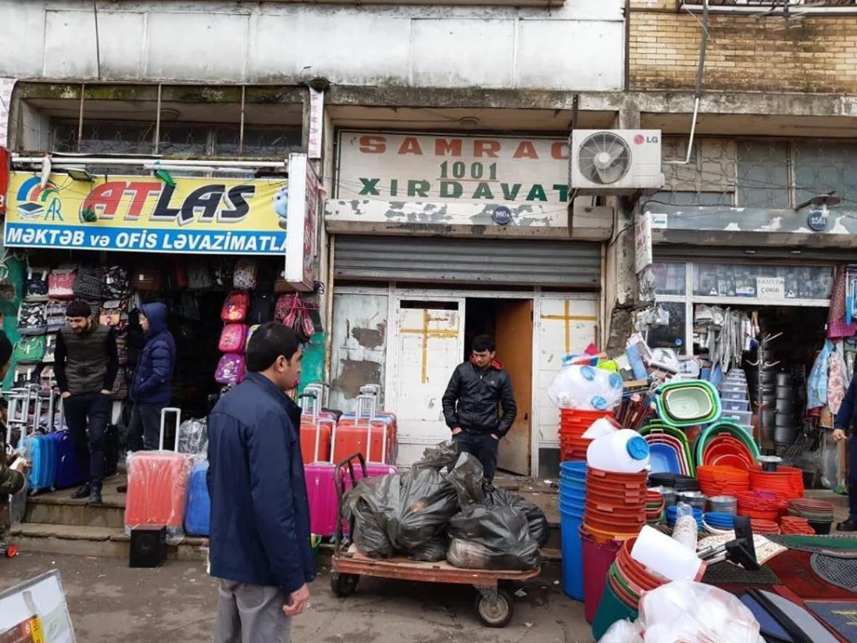АПБА провела рейд на бакинском рынке, обнаружена продажа мяса по цене 5,50 манатов
