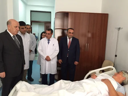 Bakıda anadan övladına böyrək köçürülüb