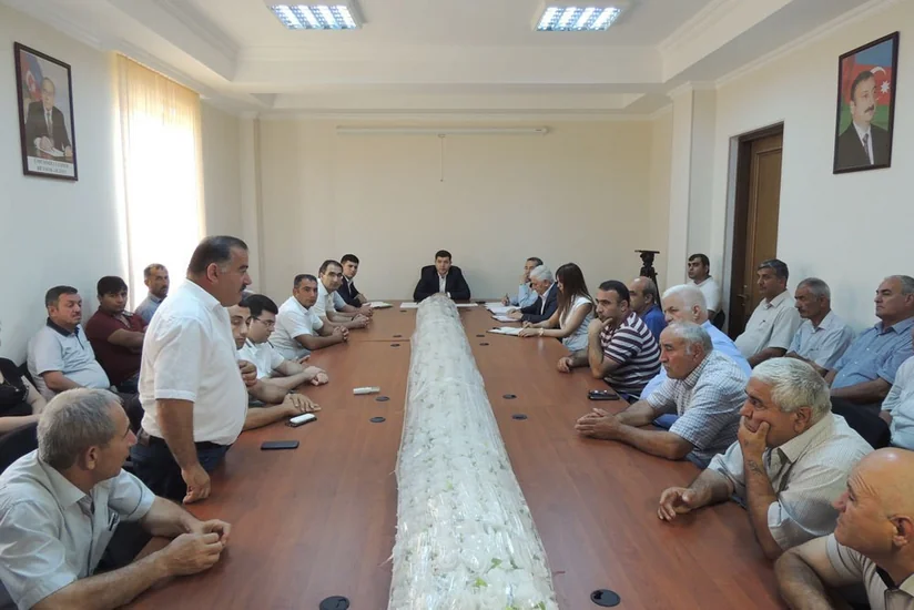 Aqrolizinqin sədri: Taxıl biçini gecikir