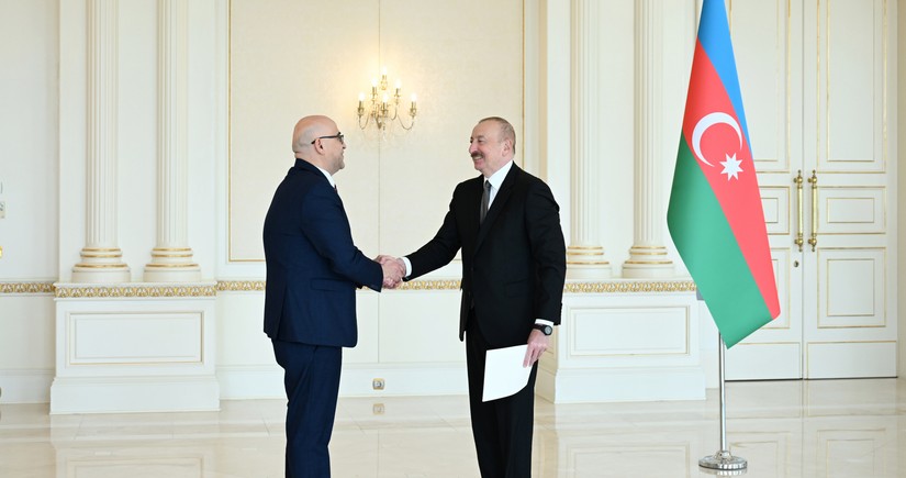 Azərbaycan Prezidenti Fələstinin ölkəmizdə yeni təyin olunmuş səfirinin etimadnaməsini qəbul edib