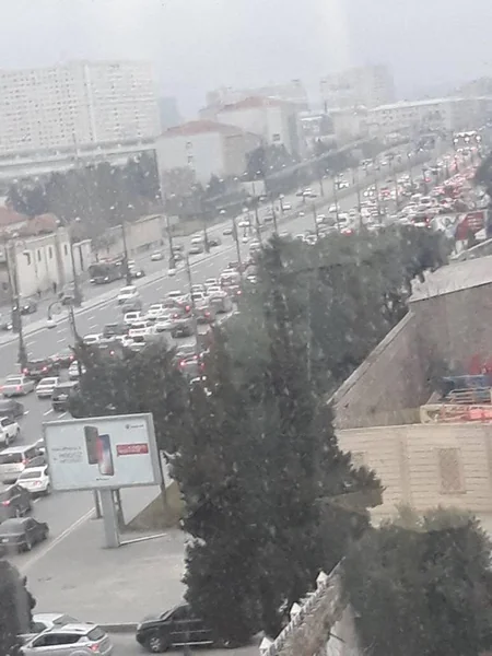 Heydər Əliyev prospektində avtomobil qəzası baş verib, tıxac yaranıb