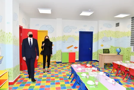 Prezident və birinci xanım Tədris və Xidmət Kompleksinin açılışında iştirak ediblər
