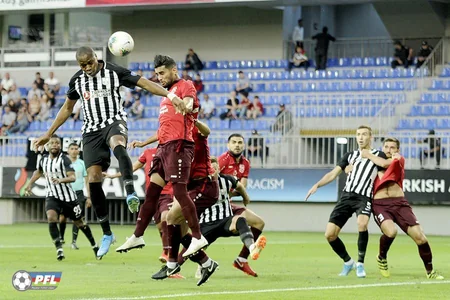 Neftçi Sumqayıtı məğlub edib, məşqçi və futbolçular arasında dava düşüb - VİDEO