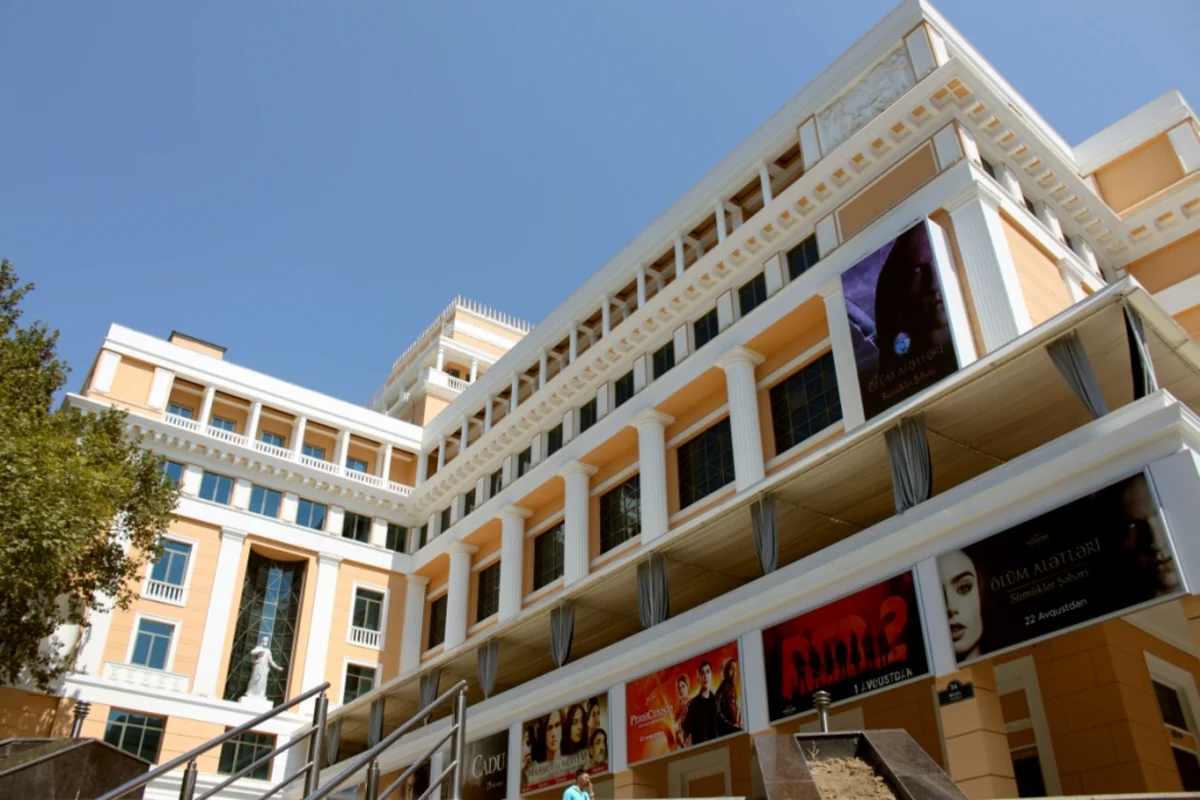 ​В Киноцентр Низами назначен новый директор