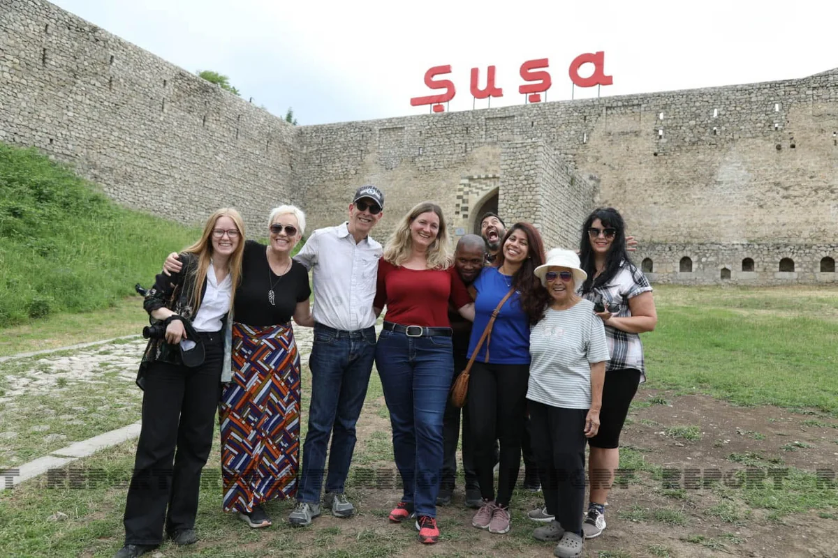 Зарубежные путешественники посетили Шушу