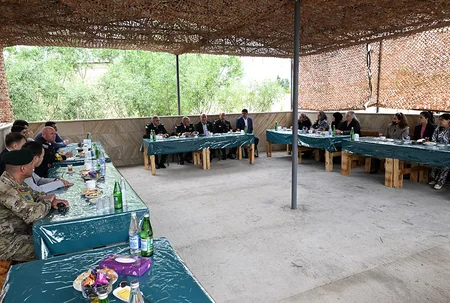 Müstəqillik Günü ərəfəsində hərbi hissələrin birində “Açıq qapı” günü keçirilib