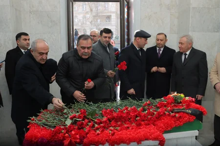 Gəncədə Cavad xanın xatirəsi yad edilib