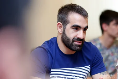 Rafael Ağayev: Yaş heç də öz sözünü demir - MÜSAHİBƏ