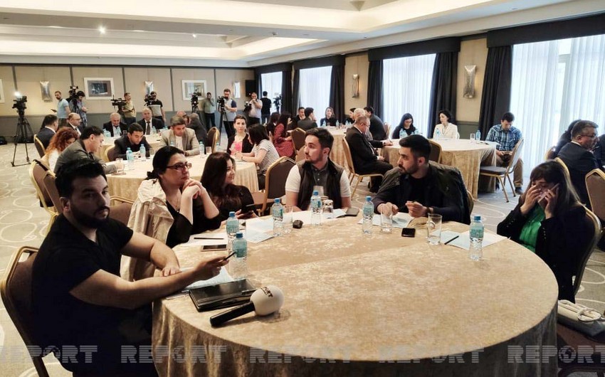“Ədliyyə orqanlarında və məhkəmələrdə kommunikasiya siyasəti” mövzusunda təlim keçirilib