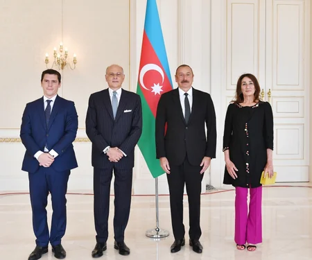 İlham Əliyev İtaliyanın Azərbaycandakı yeni səfirinin etimadnaməsini qəbul edib - YENİLƏNİB