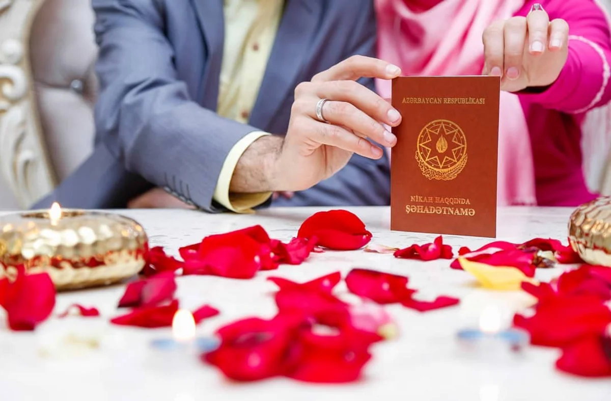 Qeydiyyat şöbələrində təntənəli nikah otaqları yaradılıb