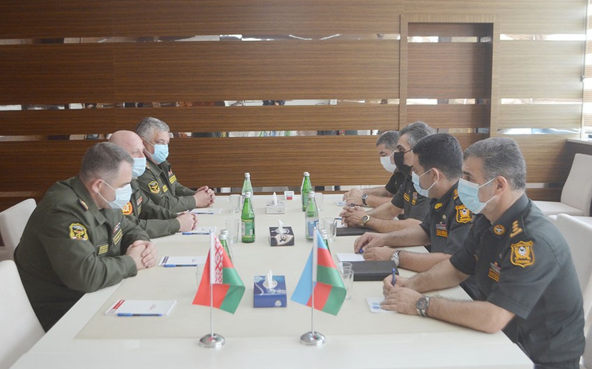Azərbaycan və Belarus hərbi tibb mütəxəssisləri arasında işçi görüşü keçirilib
