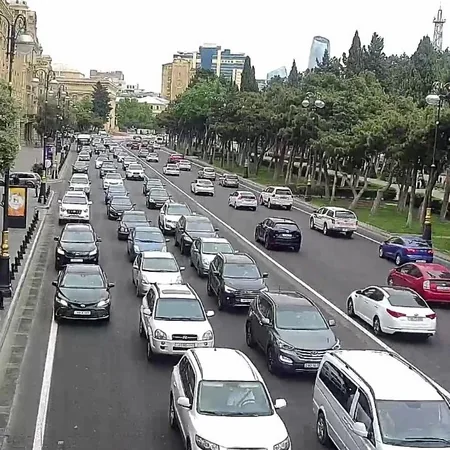 Bakının bir sıra yollarında tıxac var - SİYAHI