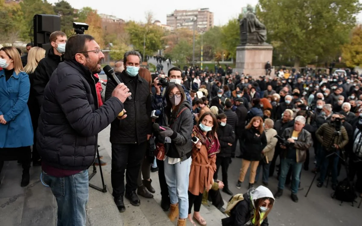 У дома вице-спикера парламента Армении прошла акция протеста