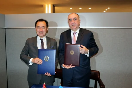 Elmar Məmmədyarov Nyu-Yorkda monqolustanlı həmkarı ilə görüşüb