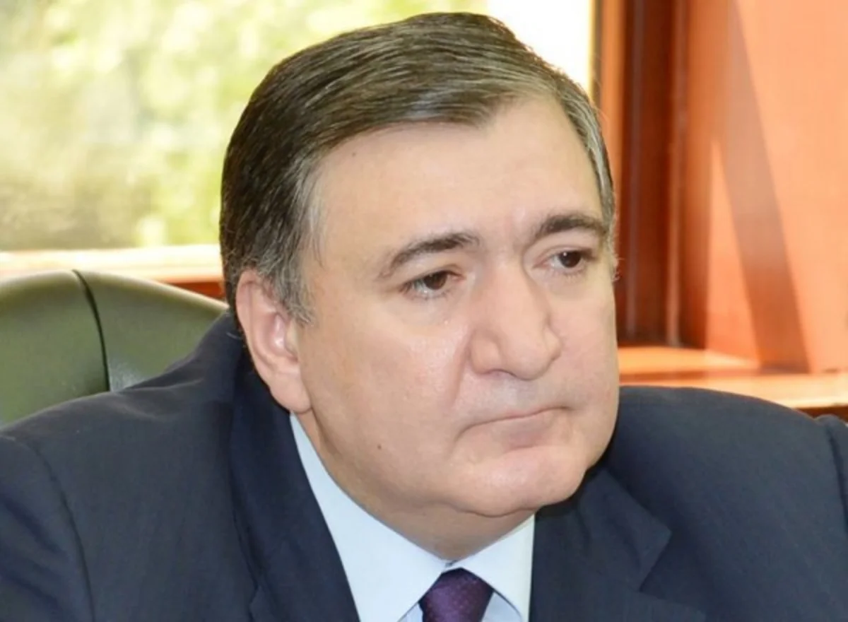 ​Vergilər naziri Fazil Məmmədov İsrailin Azərbaycandakı səfiri ilə görüşüb