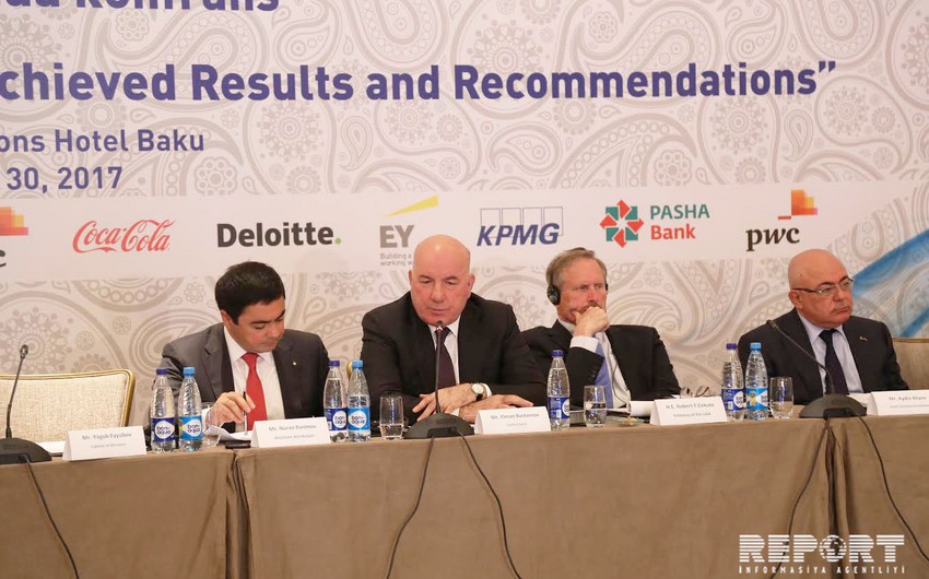 Elman Rüstəmov: İlin sonuna qədər manatın ucuzlaşması risklərini görmürük