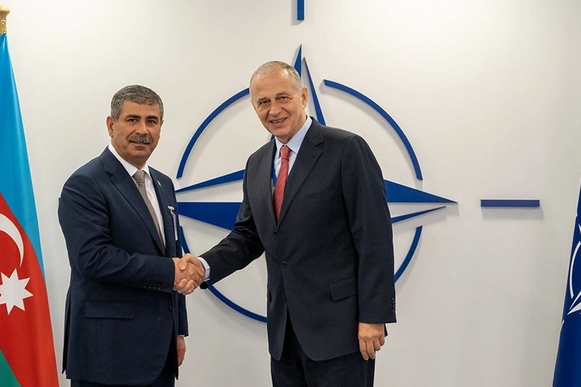 Azərbaycanın Müdafiə naziri NATO Baş Katibinin müavini ilə görüşüb