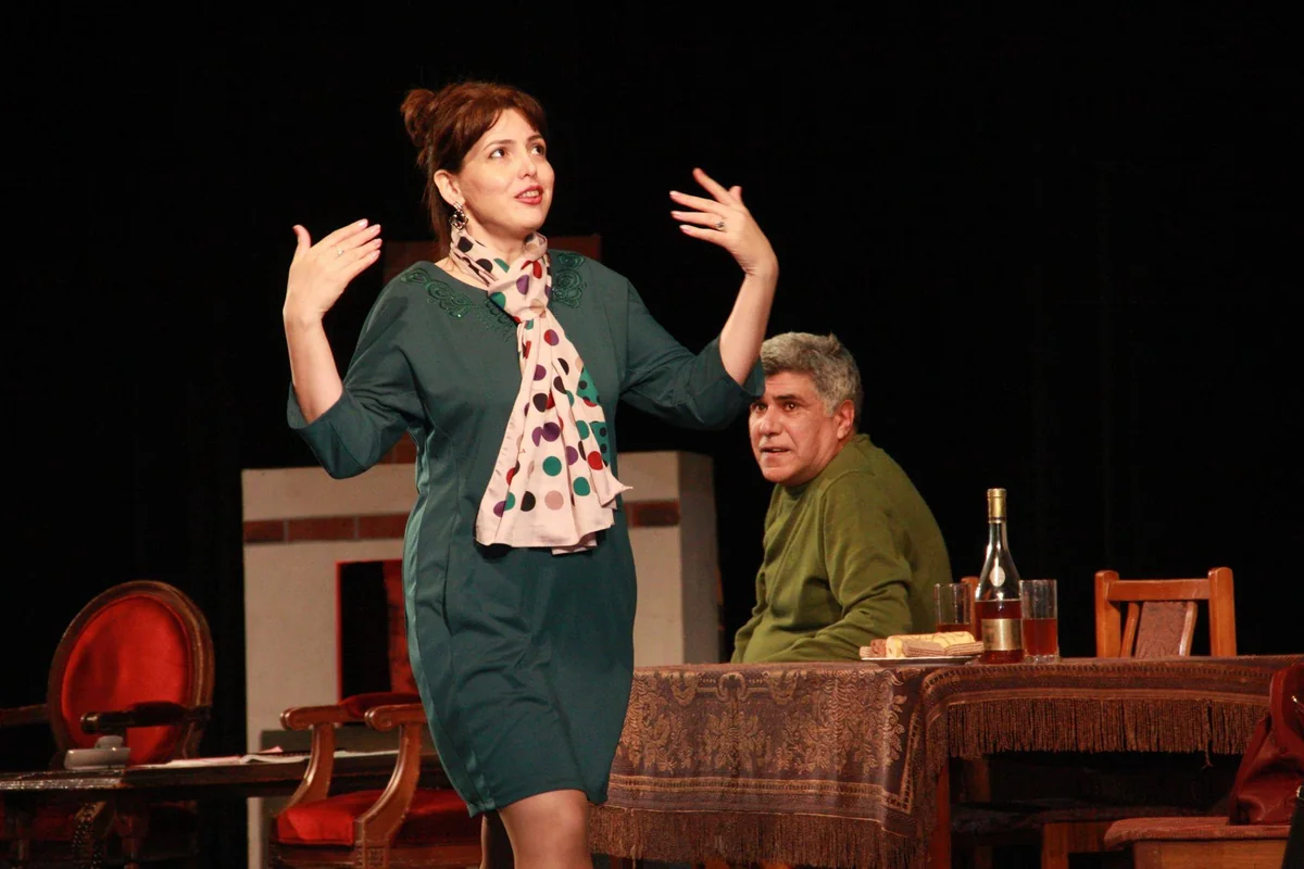 “Sönməyən ulduzlar” teatrı yeni tamaşanın premyerasını nümayiş etdirib