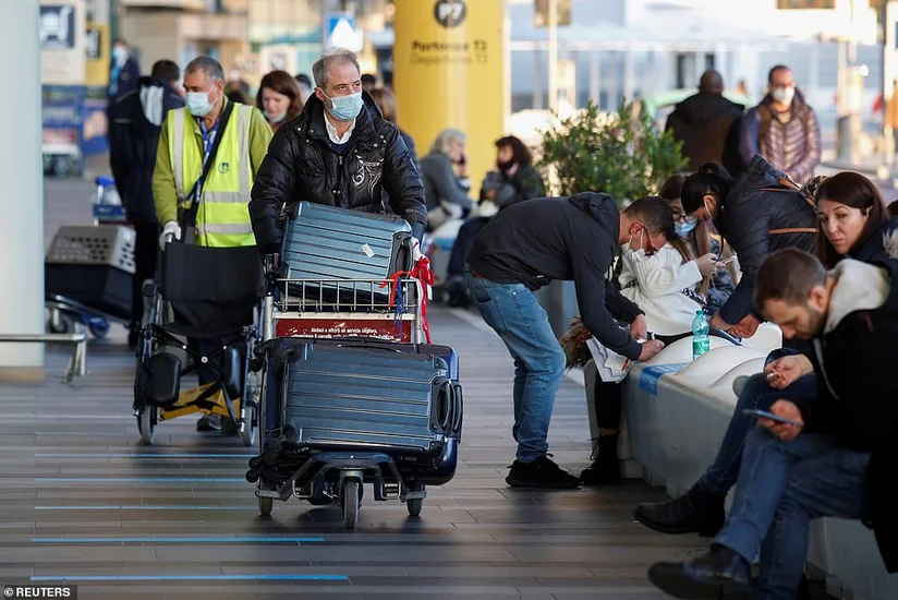 London sakinləri paytaxtı kütləvi tərk edirlər