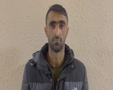 Şəkidə avtomat və tapançanı satmaq istəyən şəxs saxlanılıb