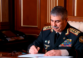 Azerbaijan Defense Minister expresses condolences to Pakistani side