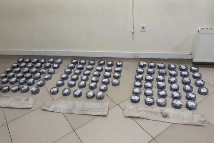 Azərbaycan ərazisi ilə Avropaya 52 kiloqramdan çox heroinin daşınmasının qarşısı alınıb